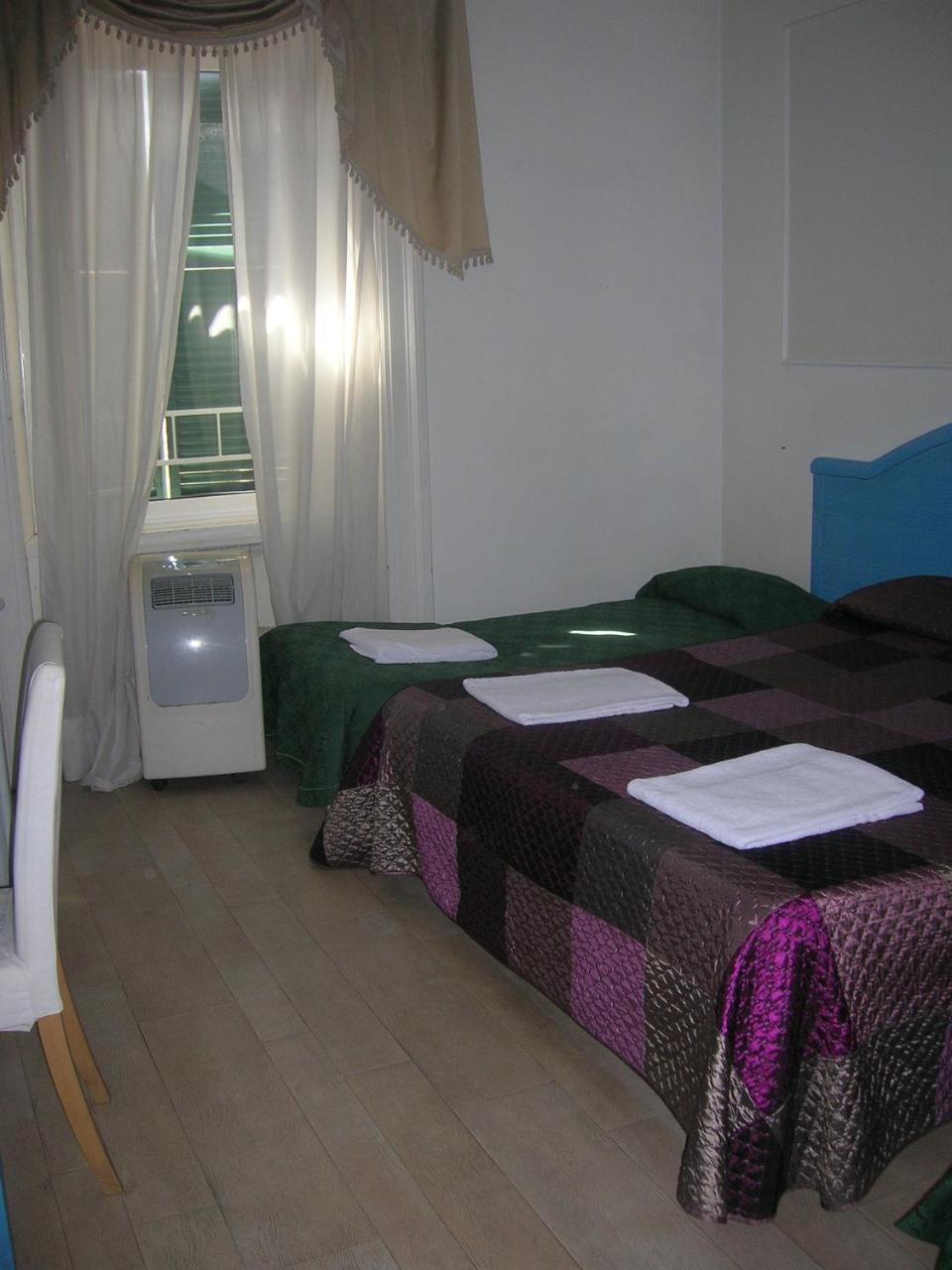 Light Inn Affittacamere Rome Buitenkant foto